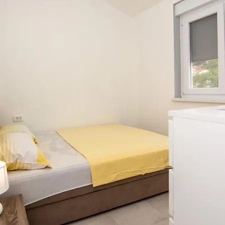 Apartament Cupic *